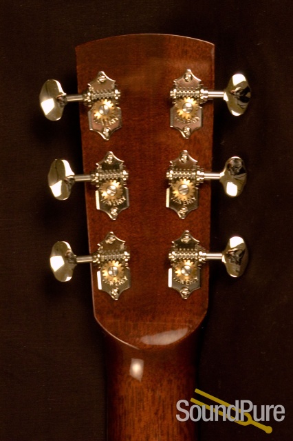 Huss and Dalton Concert Cutaway Custom 2157 Acoustic Guitar — image 9