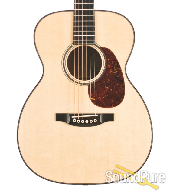 Bourgeois Custom OO Italian Spruce/Figured Mahogany - Used — image 1
