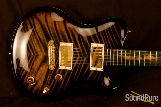 Huber Redwood sn 7624 Electric Guitar — image 1