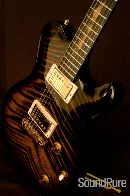 Huber Redwood sn 7624 Electric Guitar — image 3