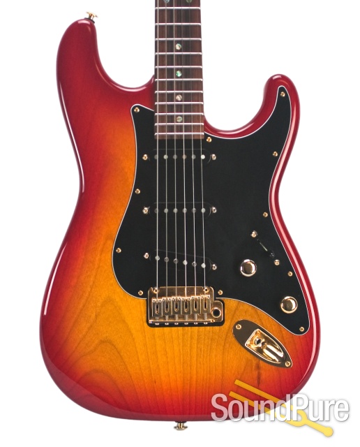 Suhr Classic Cherry Burst Electric #18027 - Used — image 1
