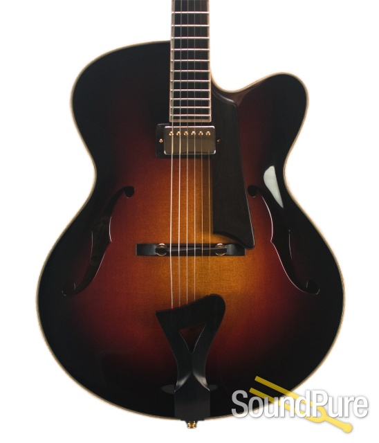 Comins 17" Classic Model Sunburst Archtop #0267 - Used — image 1