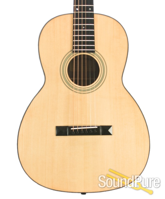 Eastman E10OO Adirondack/Mahogany Acoustic #11045182 — image 1