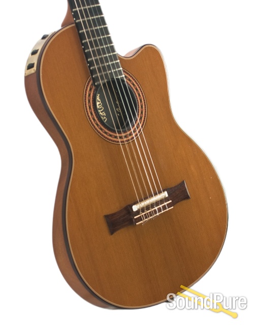 Gibson 2004 Chet Atkins CEC Classical Electric Guitar - Used — image 6