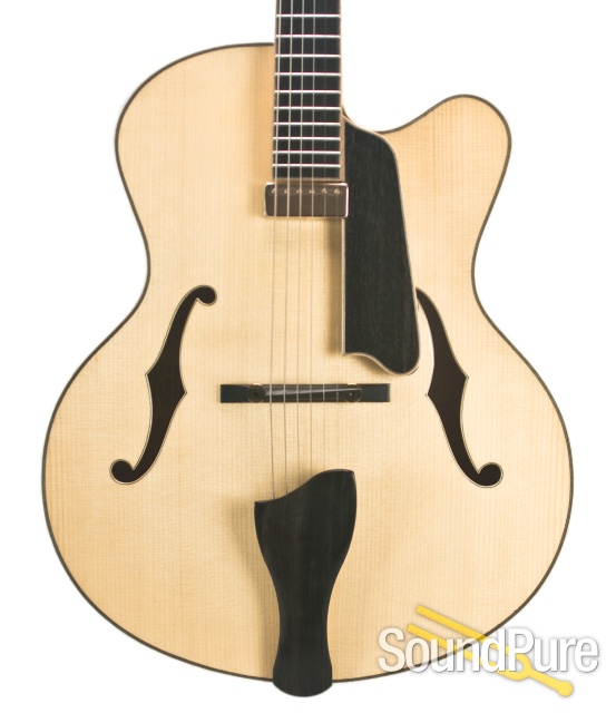 Eastman AR910CE-BD Blonde 17" Archtop #14650176 — image 1