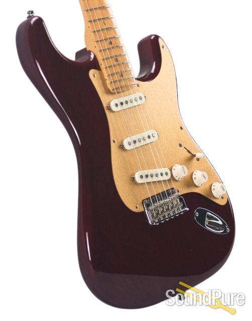 Fender Custom Shop Classic Player Bing Cherry Strat  - Used — image 7