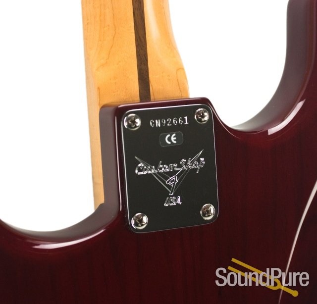 Fender Custom Shop Classic Player Bing Cherry Strat  - Used — image 11