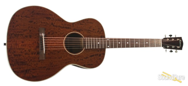 Eastman E10OO-M Mahogany Acoustic #11245210 - Used — image 4