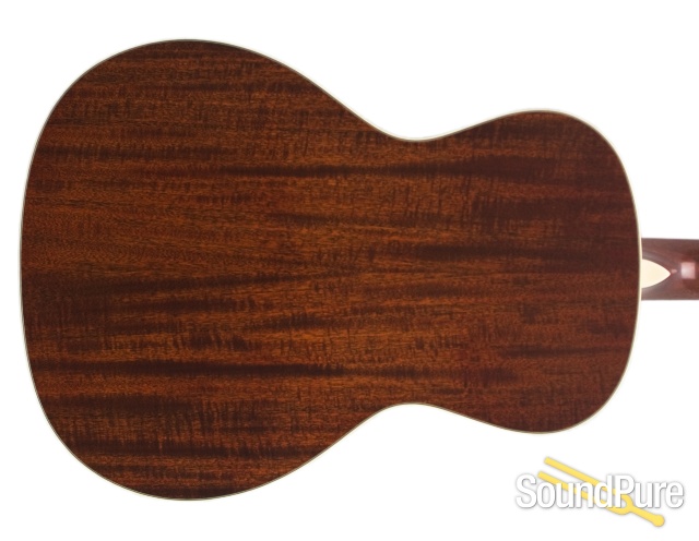 Eastman E10OO-M Mahogany Acoustic #11245210 - Used — image 5