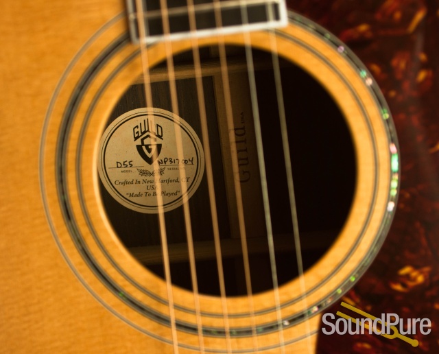Guild D-55 Spruce/Rosewood Acoustic Guitar #NP317004 - Used — image 2