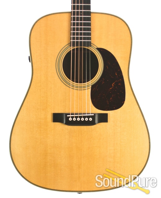 Martin HD28E Retro Sitka/RW Acoustic #2025747 - Used — image 1