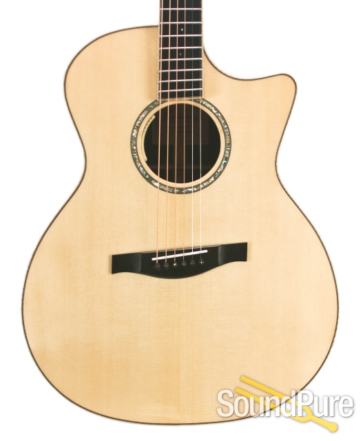 Eastman AC822CE-FF Spruce/Rosewood Fanned Fret #14655575 — image 1