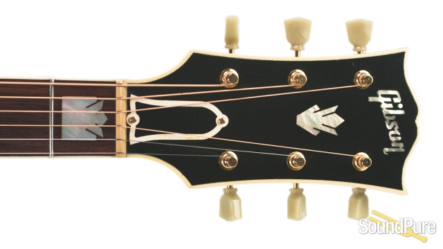 Gibson SJ-200 True Vintage Sunburst Acoustic Guitar - Used — image 4