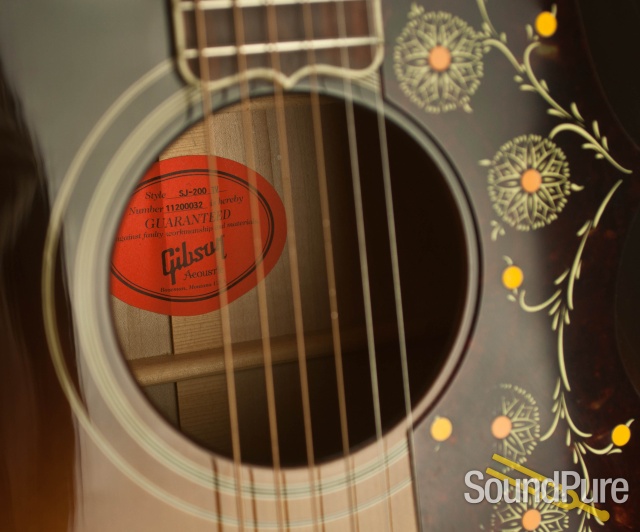 Gibson SJ-200 True Vintage Sunburst Acoustic Guitar - Used — image 6