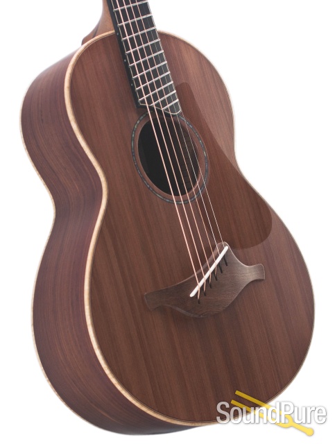 Lowden Wee Lowden Redwood/Rosewood Fan Fret #20420 - Used — image 7