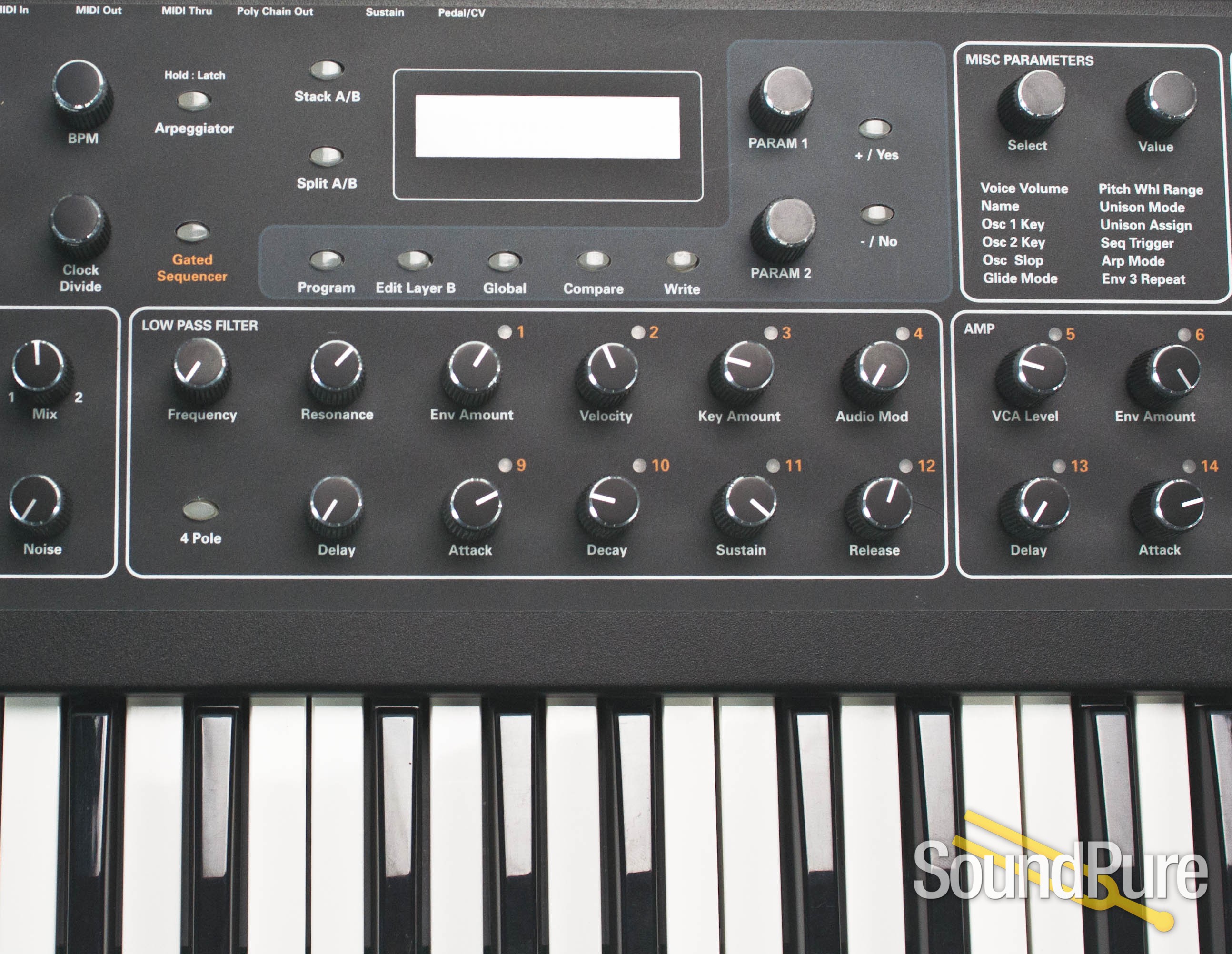 Dave Smith Instruments Prophet 