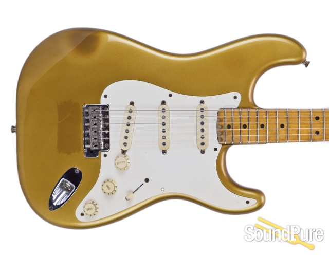 1982 Fender Shoreline Gold Stratocaster #V000726 - Used — image 4