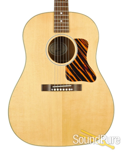 Gibson J-35 Dreadnought Acoustic Guitar #10364021 - Used — image 1