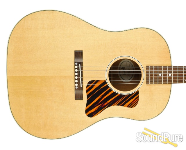 Gibson J-35 Dreadnought Acoustic Guitar #10364021 - Used — image 6
