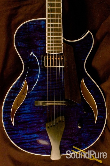 Benedetto Bambino Deluxe One-off Blue Blaze S1530 Archtop Guitar