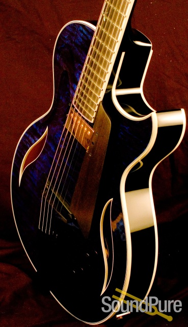 Benedetto Bambino Deluxe One-off Blue Blaze S1530 Archtop Guitar — image 3
