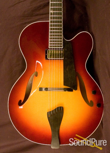 Benedetto Bravo Antique Burst S1545 Archtop Guitar - Demo Deal — image 3
