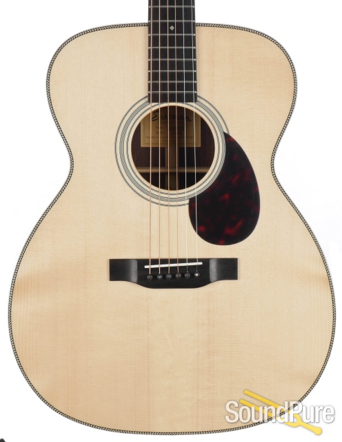 Eastman E20OM Adirondack/Rosewood Acoustic #14755658 — image 1