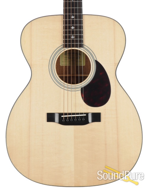 Eastman E10OM LTD Acoustic Guitar  #11155850 — image 1