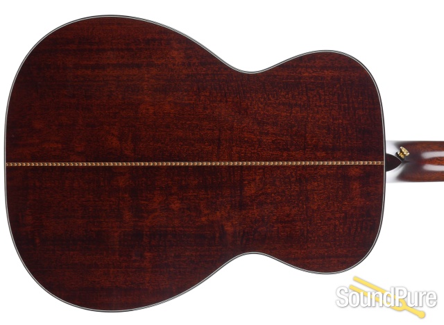 Bourgeois Custom OO Italian Spruce/Figured Mahogany - Used — image 3