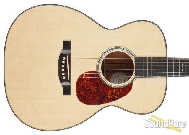 Bourgeois Custom OO Italian Spruce/Figured Mahogany - Used — image 9