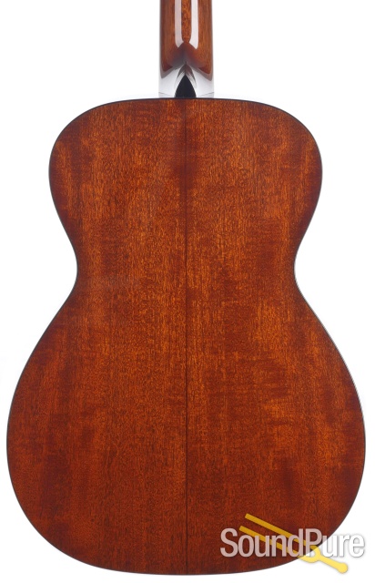 Collings 01 Sitka/Mahogany Acoustic #27632 — image 3
