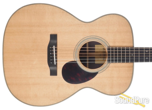 Eastman E8OM Sitka/Rosewood Acoustic Guitar #15755666 — image 10
