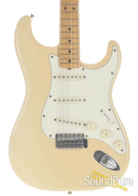 Fender '82-'83 Dan Smith Era Strat Cream #E210400 - Used — image 1