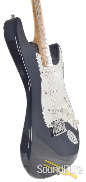 Fender 50th Anniversary Standard Strat Black #N528584 - Used — image 4