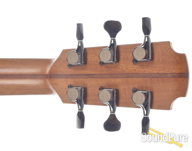 Lowden 0-35 Addy/Figured Walnut Acoustic #16708 - Used — image 4
