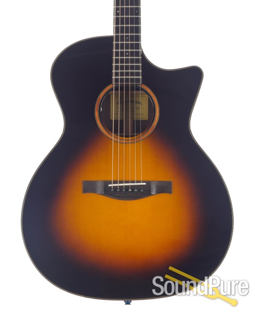 Eastman AC722CE Grand Auditorium Acoustic #10355090 - Used — image 1