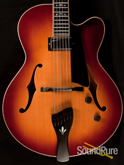 Buscarino Electric Virtuoso KM0892605 - MINT! Archtop Guitar — image 6