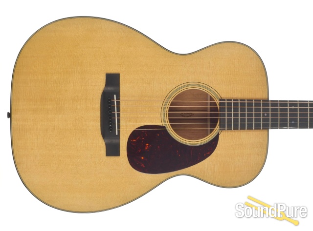Martin 00-18 Sitka/Mahogany Acoustic Guitar #2060672 - Used — image 5