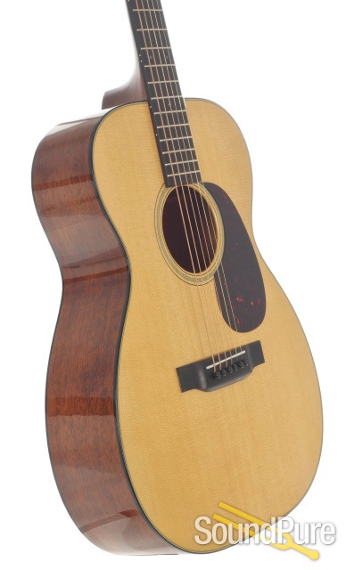 Martin 00-18 Sitka/Mahogany Acoustic Guitar #2060672 - Used — image 7