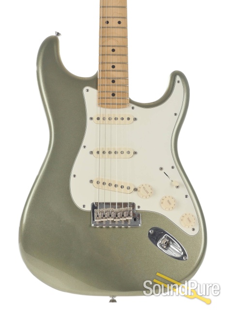 Fender American Std Strat Jade Green #US12133728 - Used — image 1