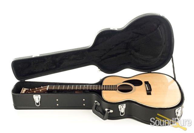 Eastman E8OM Sitka/Rosewood Acoustic Guitar #13856365 — image 2