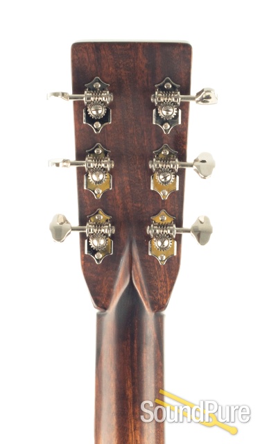 Eastman E8OM Sitka/Rosewood Acoustic Guitar #13856365 — image 8