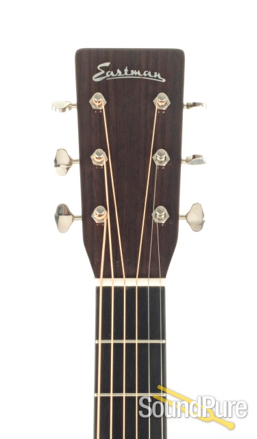 Eastman E8OM Sitka/Rosewood Acoustic Guitar #13856365 — image 9