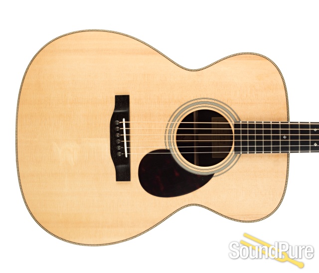 Eastman E8OM Sitka/Rosewood Acoustic Guitar #13856365 — image 10