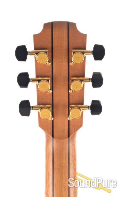 Lowden Wee Lowden Red Cedar/Rosewood Acoustic #20959 — image 4