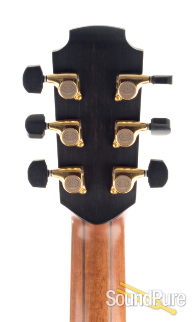Lowden Baritone Sitka/Bastone Walnut Acoustic #18162 - Used — image 4