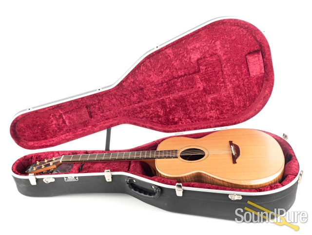 Lowden Baritone Sitka/Bastone Walnut Acoustic #18162 - Used — image 6