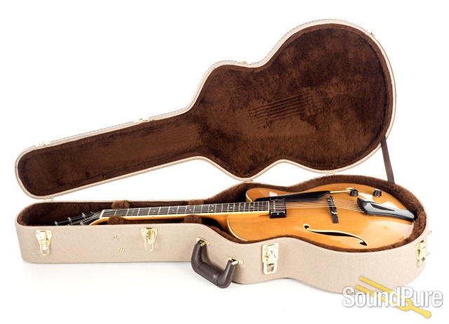 Comins GCS-16-1 Spruce/Flame Maple Blond Archtop #118045 — image 6