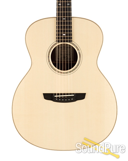 Goodall Cocobolo/Spruce Concert Jumbo Acoustic #CCJ6713 — image 1