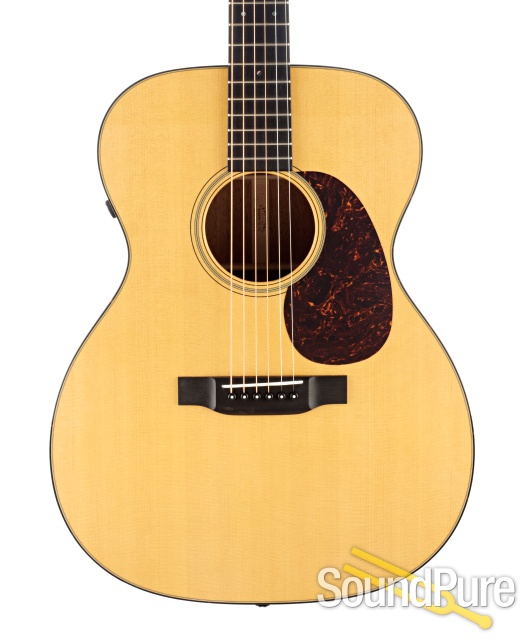 Martin 000-18 Retro Sitka/Mahogany #1789323 - Used — image 1